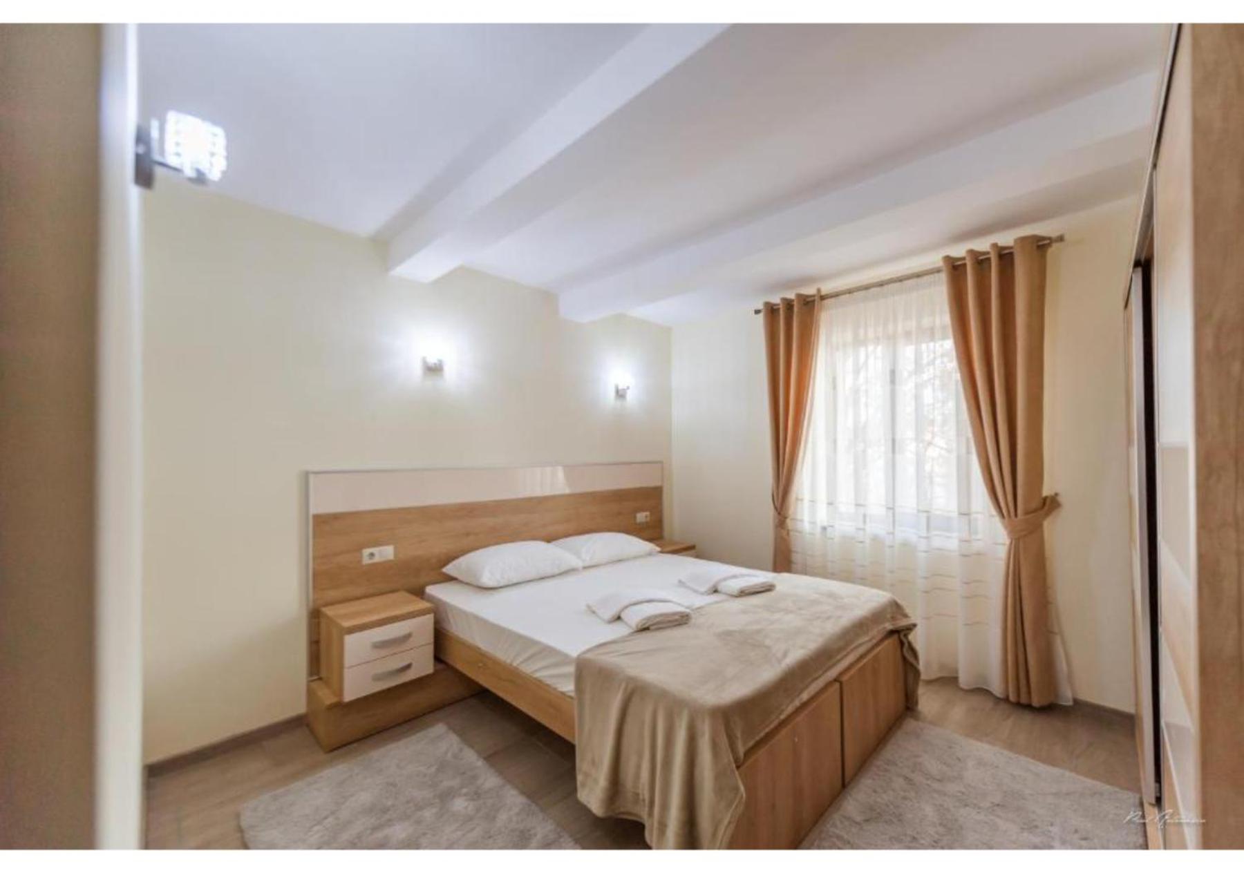 Luxury Apartment Pitesti Exterior photo