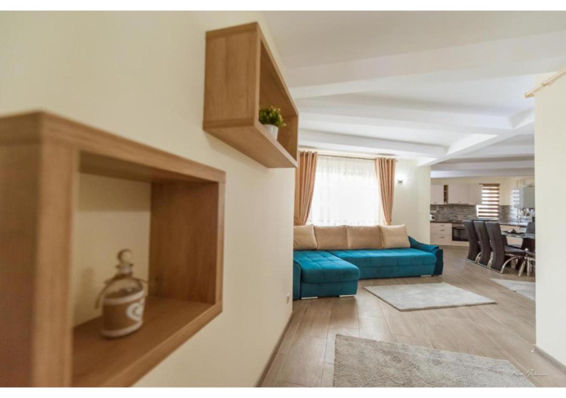 Luxury Apartment Pitesti Exterior photo